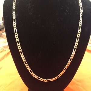 Gold chain necklace